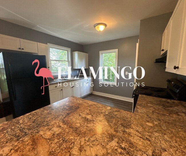Building Photo - Cozy 2-Bedroom Home with Central Air in Dayton's Belmont Area