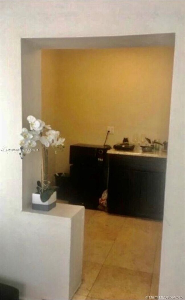 Building Photo - 2402 NW 42nd St