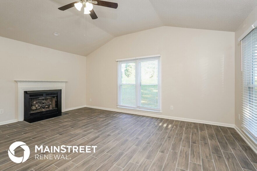 Building Photo - 2800 Chillon Ct