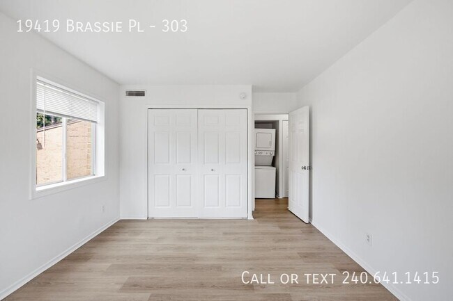 Building Photo - 19419 Brassie Pl