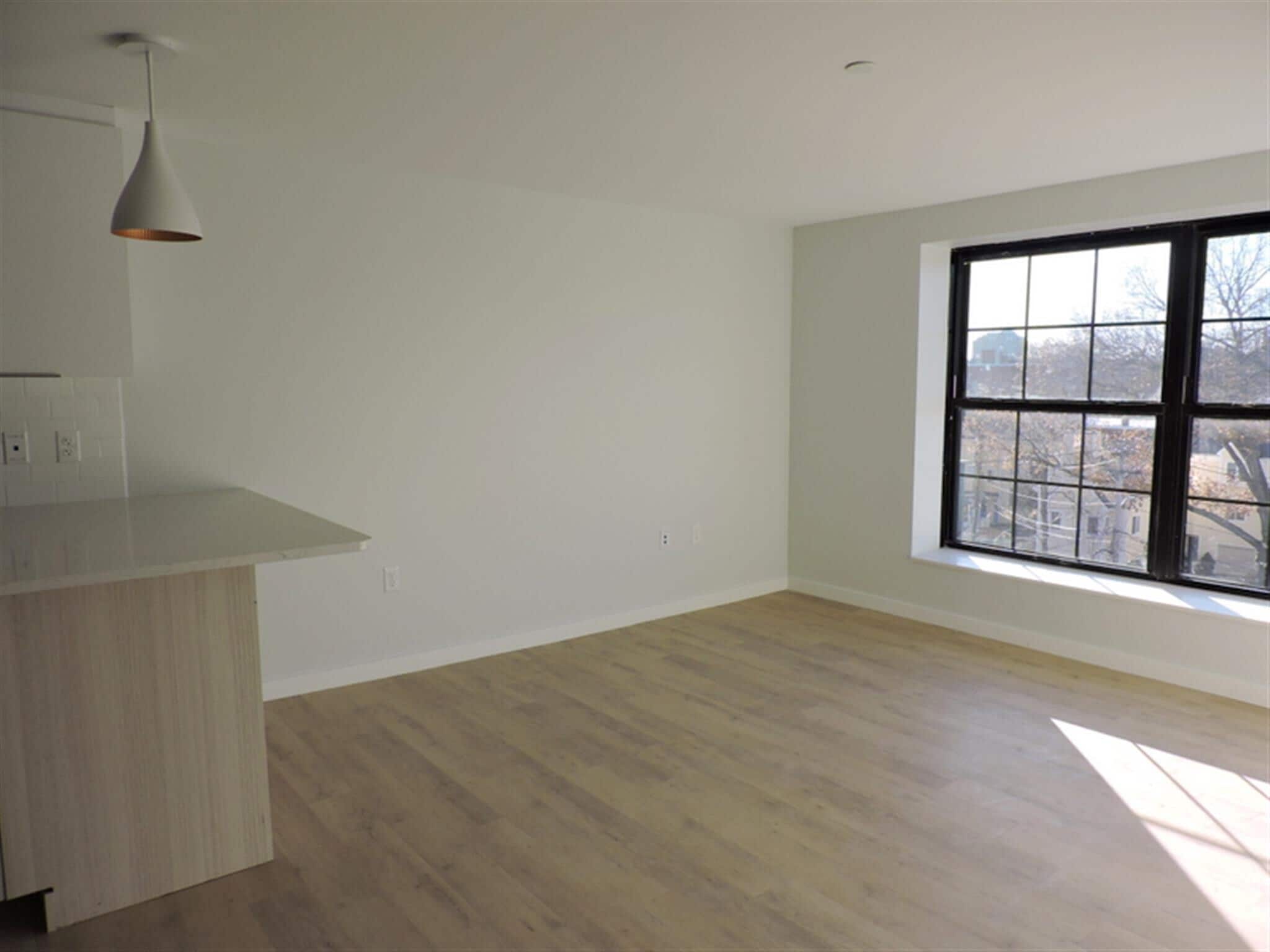 Building Photo - 16 Soden St