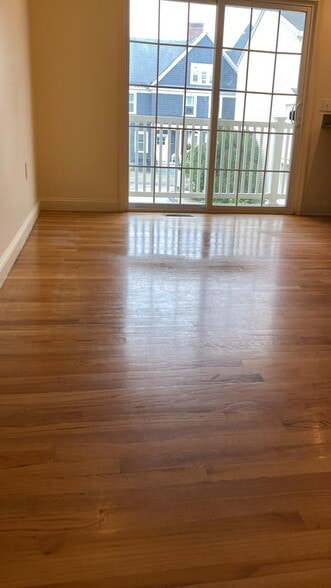 Dining Room - 67 Princeton St