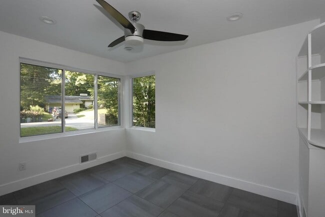 Building Photo - 6306 Dahlonega Rd