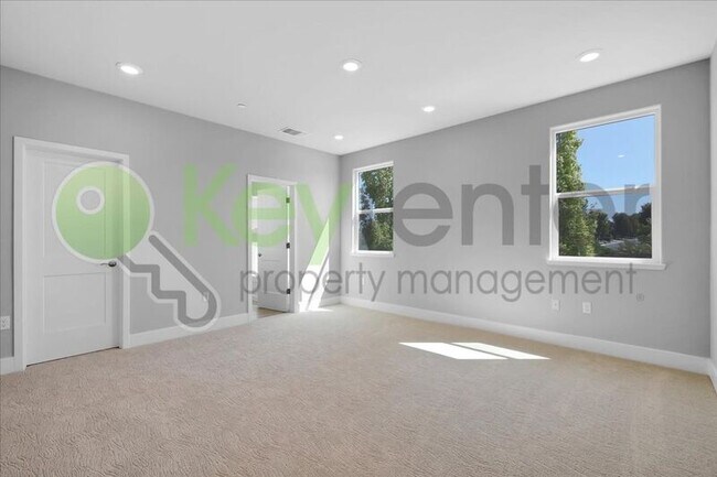 Building Photo - 1488 Westwind Wy