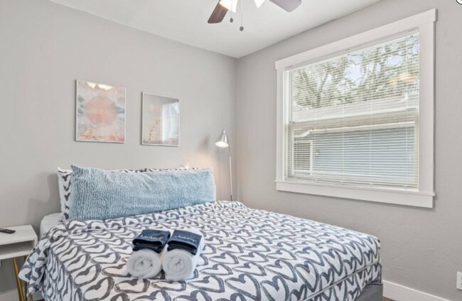 Building Photo - 1909 E Wilder Ave