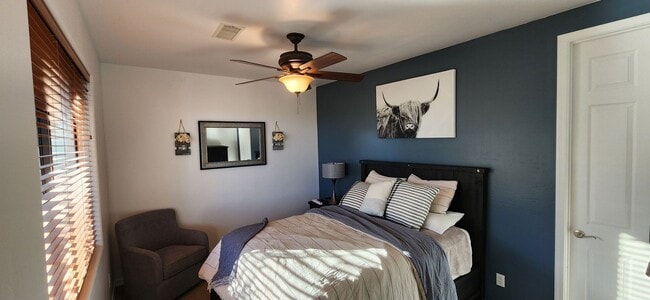 Building Photo - Beautiful Veiws From This Spacious Four Bedroom Home!