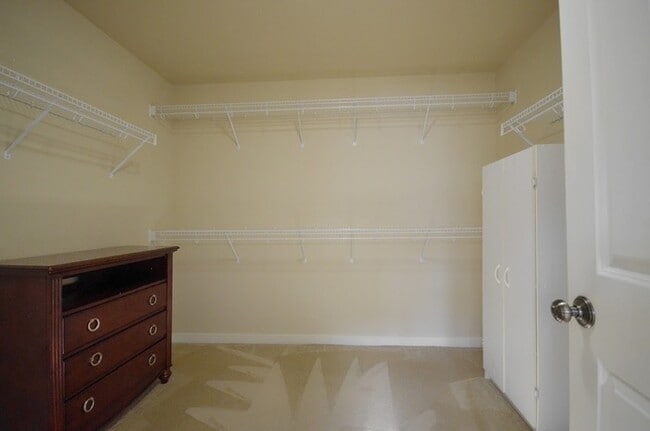 Building Photo - Elegant 4BR Murray Franklin Home in Fernwood Hills | EV Charger | Northshore Schools