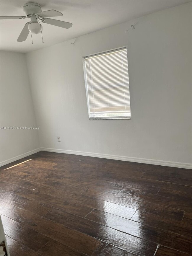 Building Photo - 2124 S Beech Rd