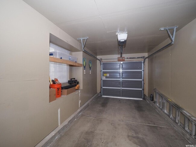 Building Photo - Beautifully Updated Foxboro Townhome – Steps from Nature Trails