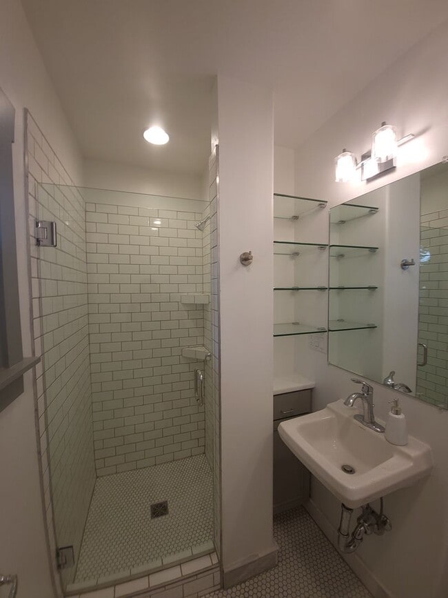 Building Photo - Cozy Home in Historic Bozeman