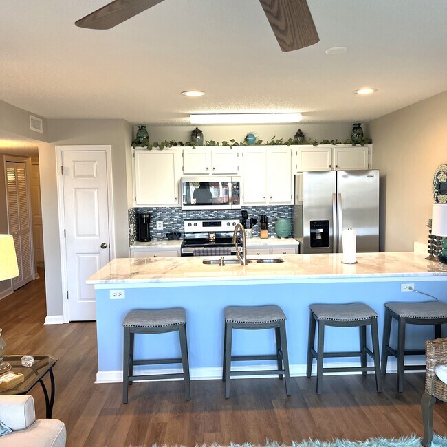 Building Photo - 4530 N Plantation Harbour Dr