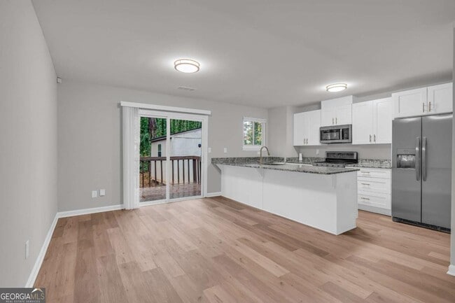 Building Photo - 3368 Lincolndale Ct