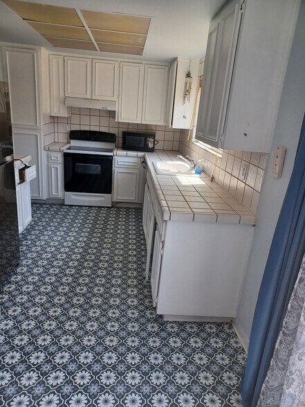 Building Photo - 3012 Wolsey Pl