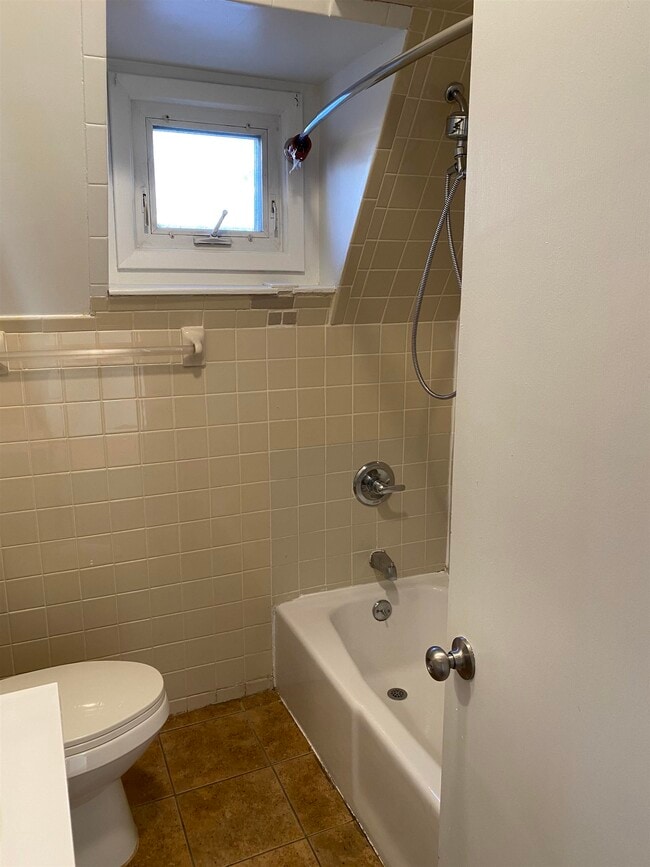 Building Photo - 375 Avenue C