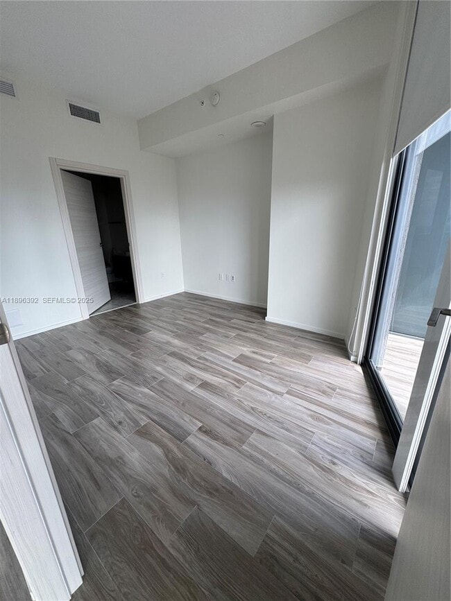 Building Photo - 801 S Miami Ave