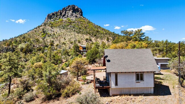 Building Photo - 2314 Thumb Butte Rd