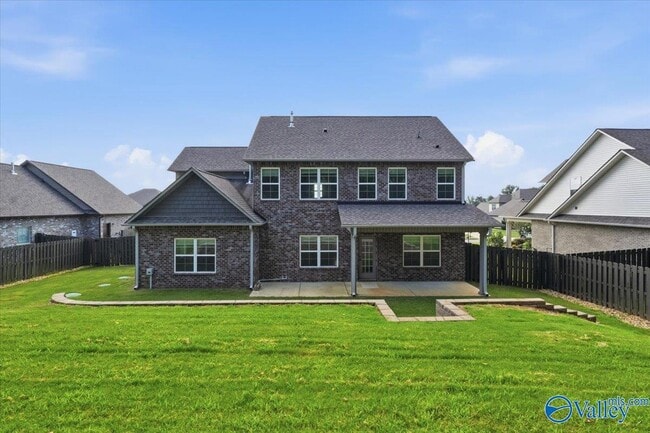 Building Photo - 212 Somerdale Ln