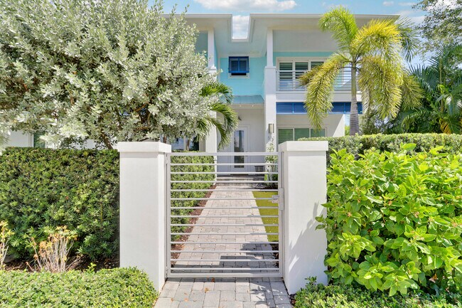 Building Photo - 513 SW Ocean Blvd