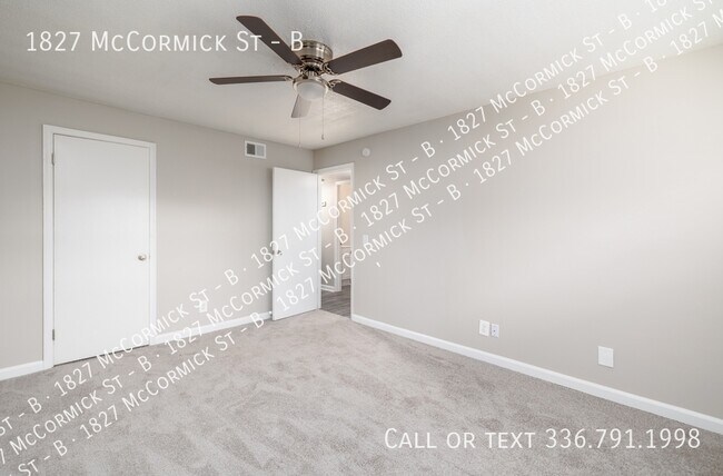 Building Photo - 1827 McCormick St