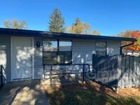 Building Photo - 2000 Indianapolis Rd