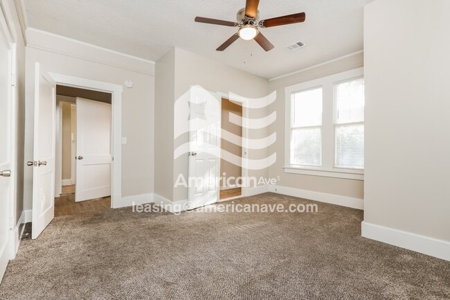 Building Photo - 1404 21st St