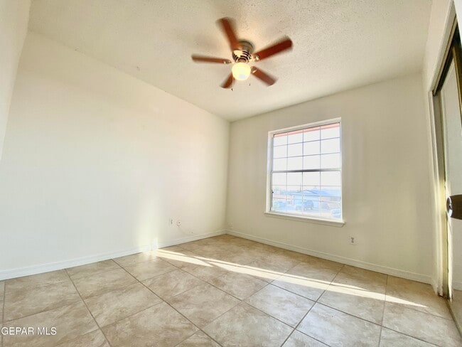 Building Photo - 308 Cabaret Dr