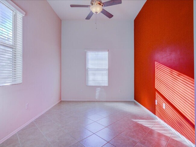 Building Photo - PROMO 1/2 OFF FIRST MONTH'S RENT!!*