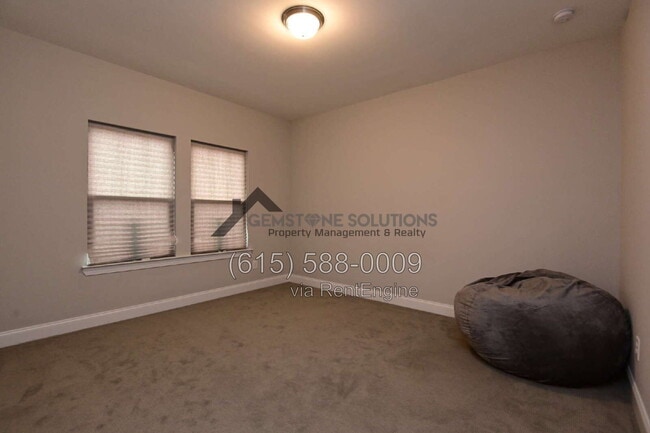 Building Photo - 1028 Fenner Ln