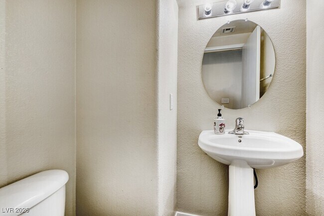 Building Photo - 10230 Lupine Meadow Dr