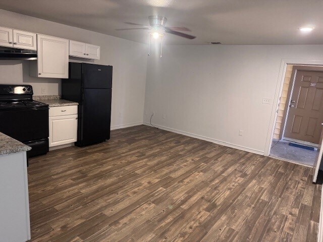 Building Photo - 2905 Clarksville St