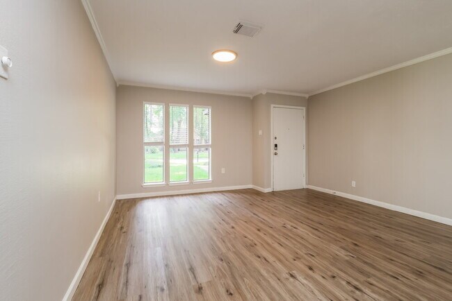 Building Photo - 2210 Dristone Dr