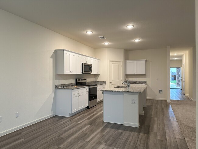 Building Photo - 1529 Escondido Dr