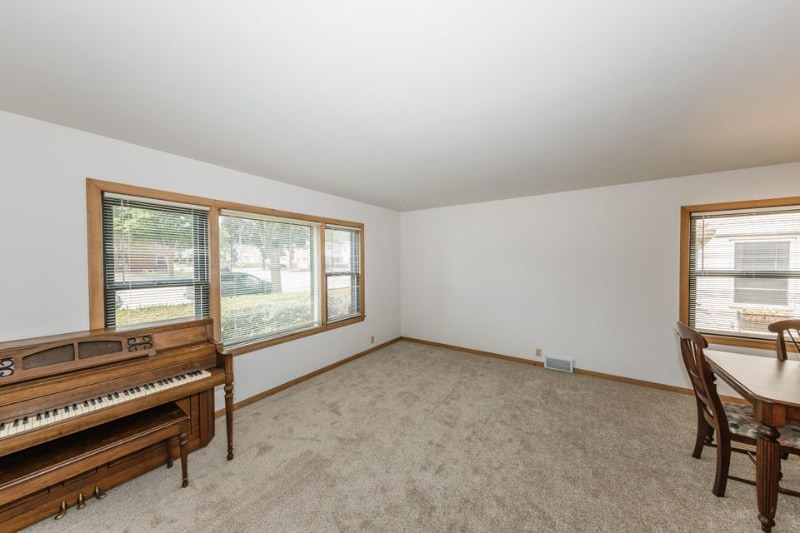 Building Photo - 2726 N Wauwatosa Ave