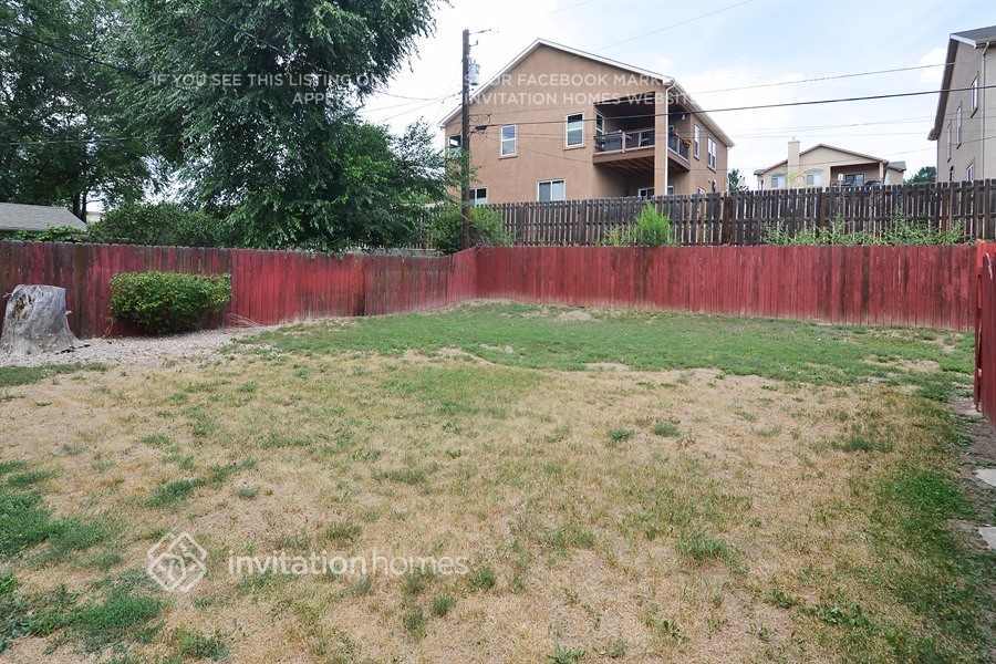 Building Photo - 1351 Oswego St