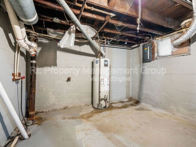 Building Photo - 439 Eldridge Ave