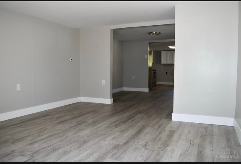 Building Photo - 150 E North St