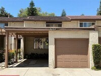 Building Photo - 5237 Village Cir Dr