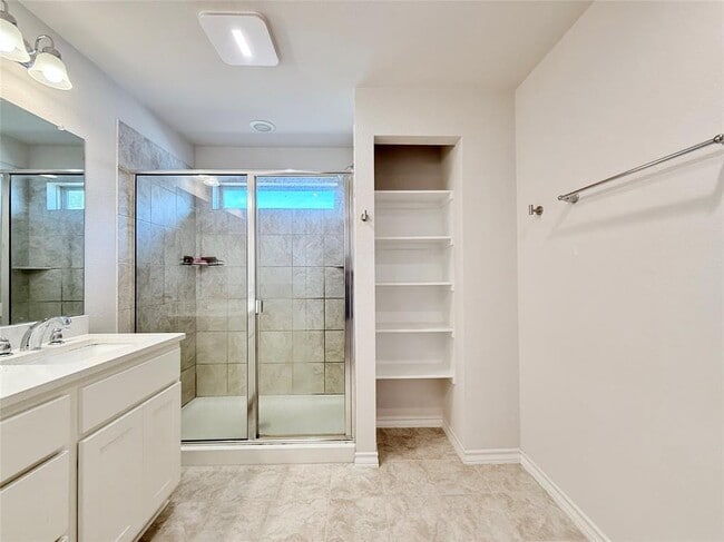 Building Photo - 7506 Elk Grove Path