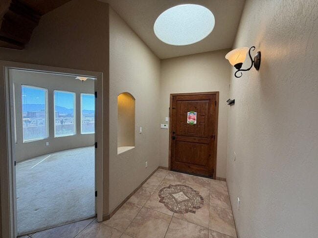 Building Photo - 4 Bedroom Single Story Custom Home Available In Rio Rancho Near Unser Blvd SE & Westside Blvd SE!