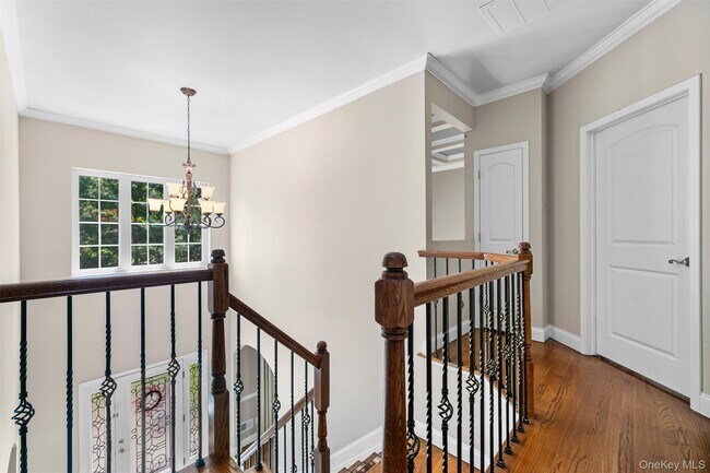 Building Photo - 41 Moison Rd N