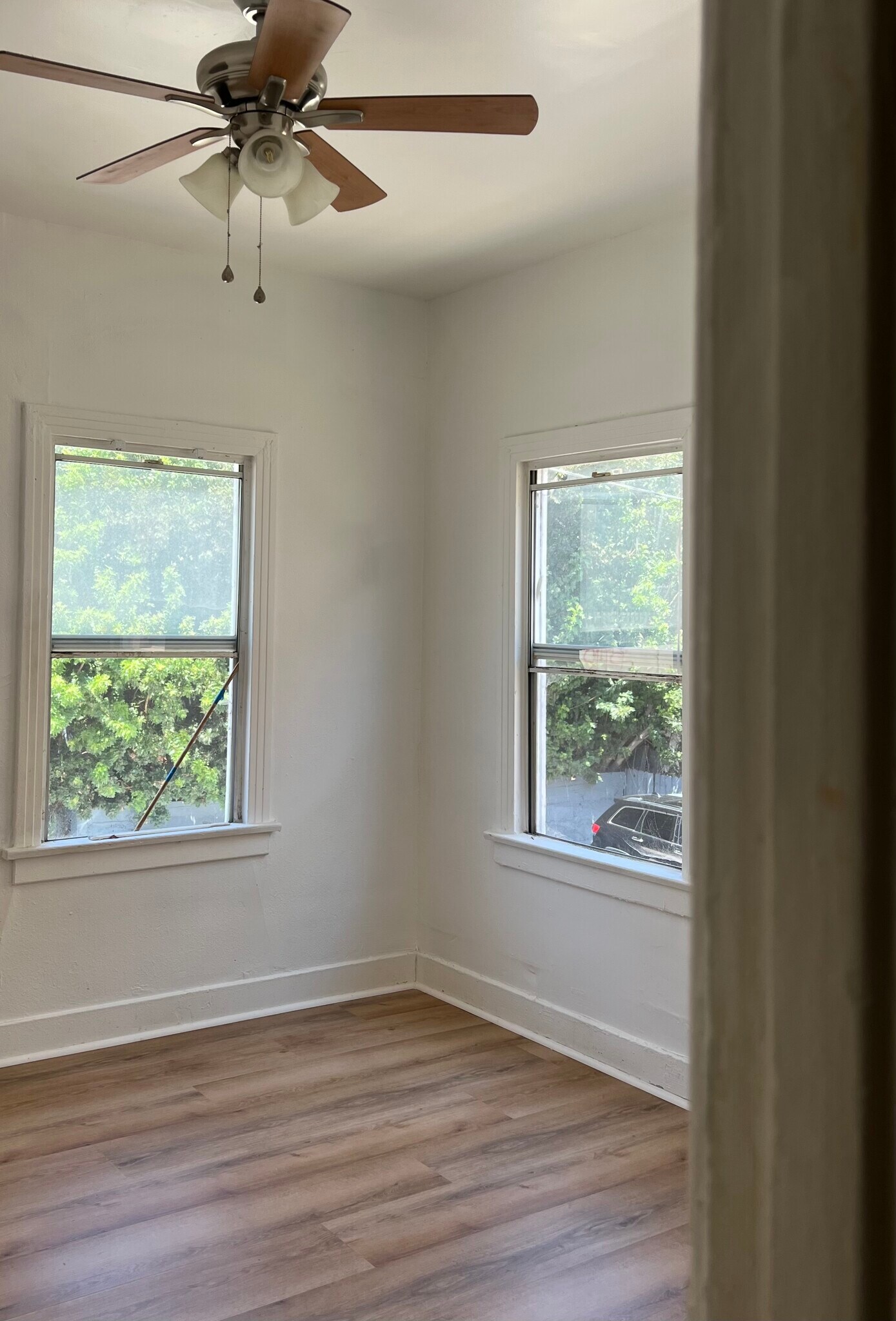 Building Photo - 3801 1/2 Montclair St