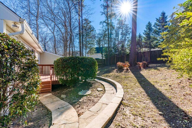 Building Photo - 2105 Quail View Trail