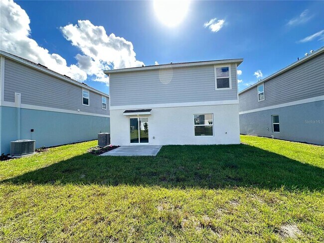 Building Photo - 5675 Portico Pl