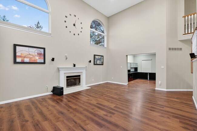 Building Photo - Stunning 4,166 Sq. Ft. Home in Westridge O...