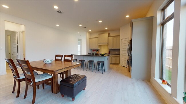 Building Photo - 19034 Paso Fino Pr Ln