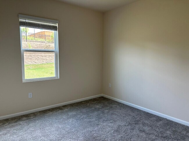 Building Photo - 3424 Dragonfly River Ct