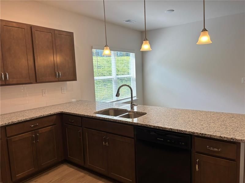 Building Photo - 701 Shetland Trl