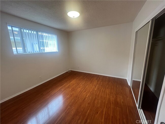 Building Photo - 612 Hayworth Ave
