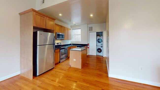 Building Photo - 2703 12th St NE