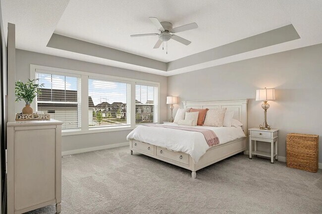 Building Photo - Absolutely stunning woodbury property for lease!